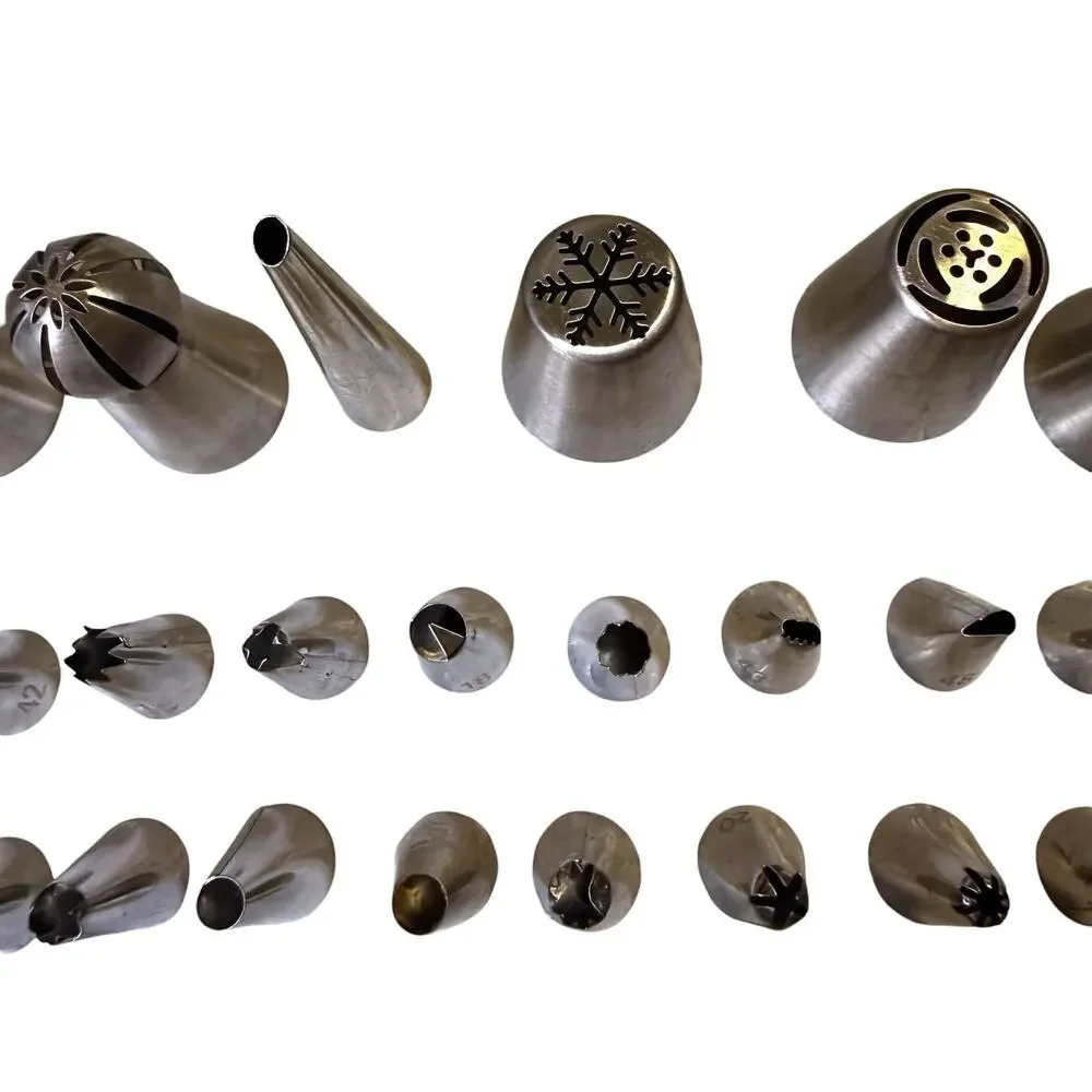 Vintage 55 Piece Cake Decorating Kit Metal Piping Tips Icing Nozzles AS IS